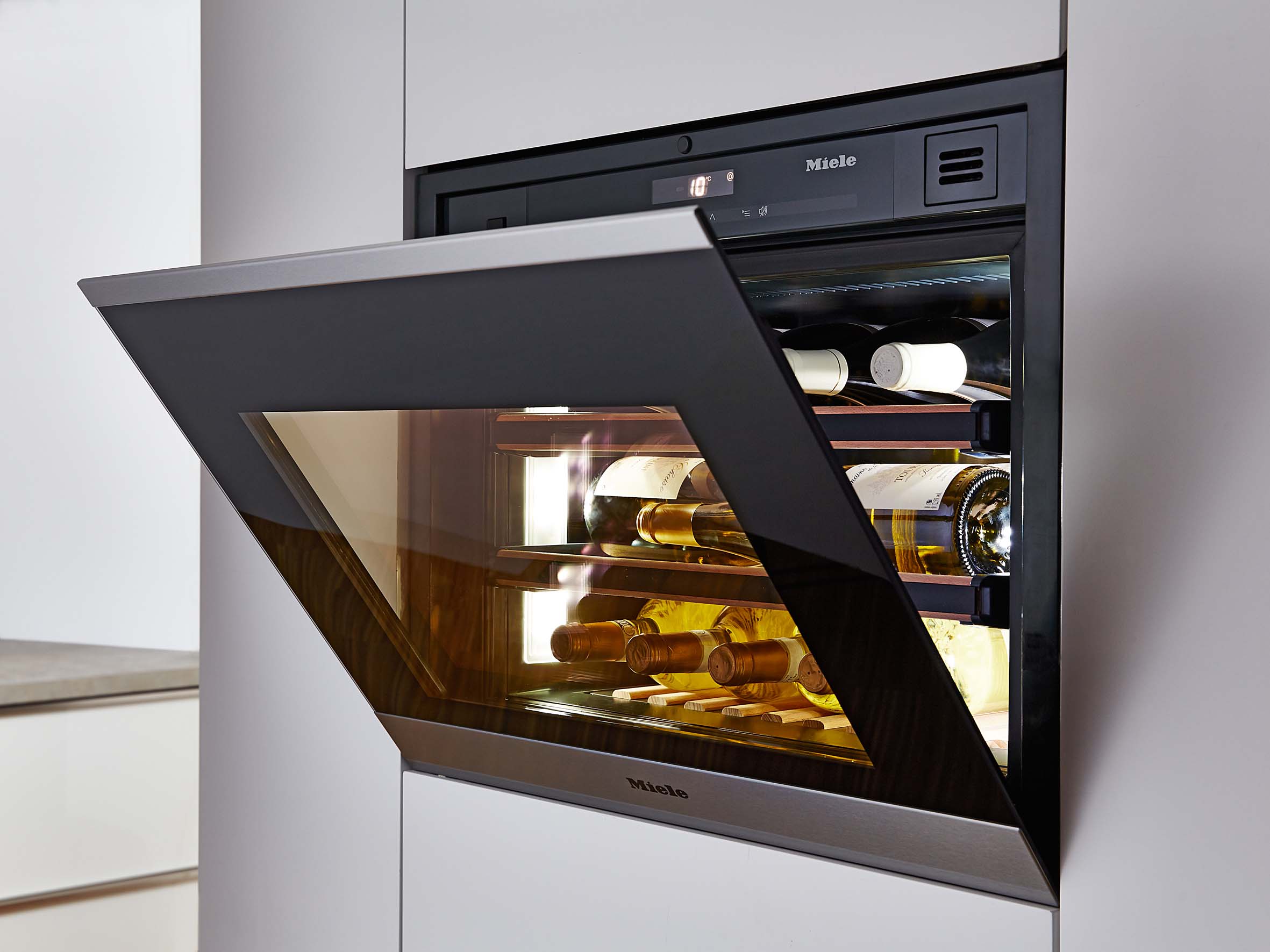 Miele KWT 6112 iG ed/cs Built-in Wine Conditioning Unit