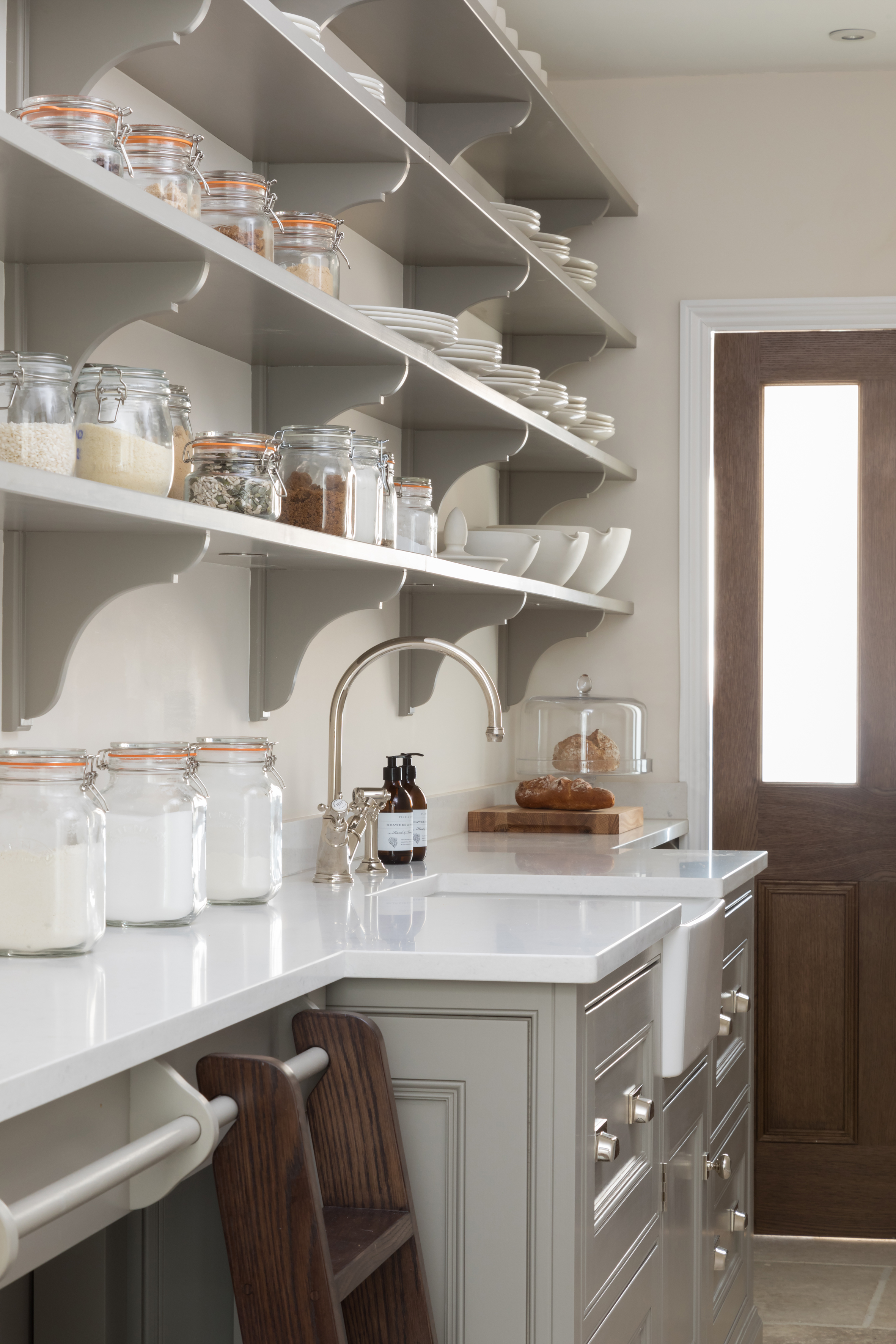 KWS Kitchen Trends HM Pantry