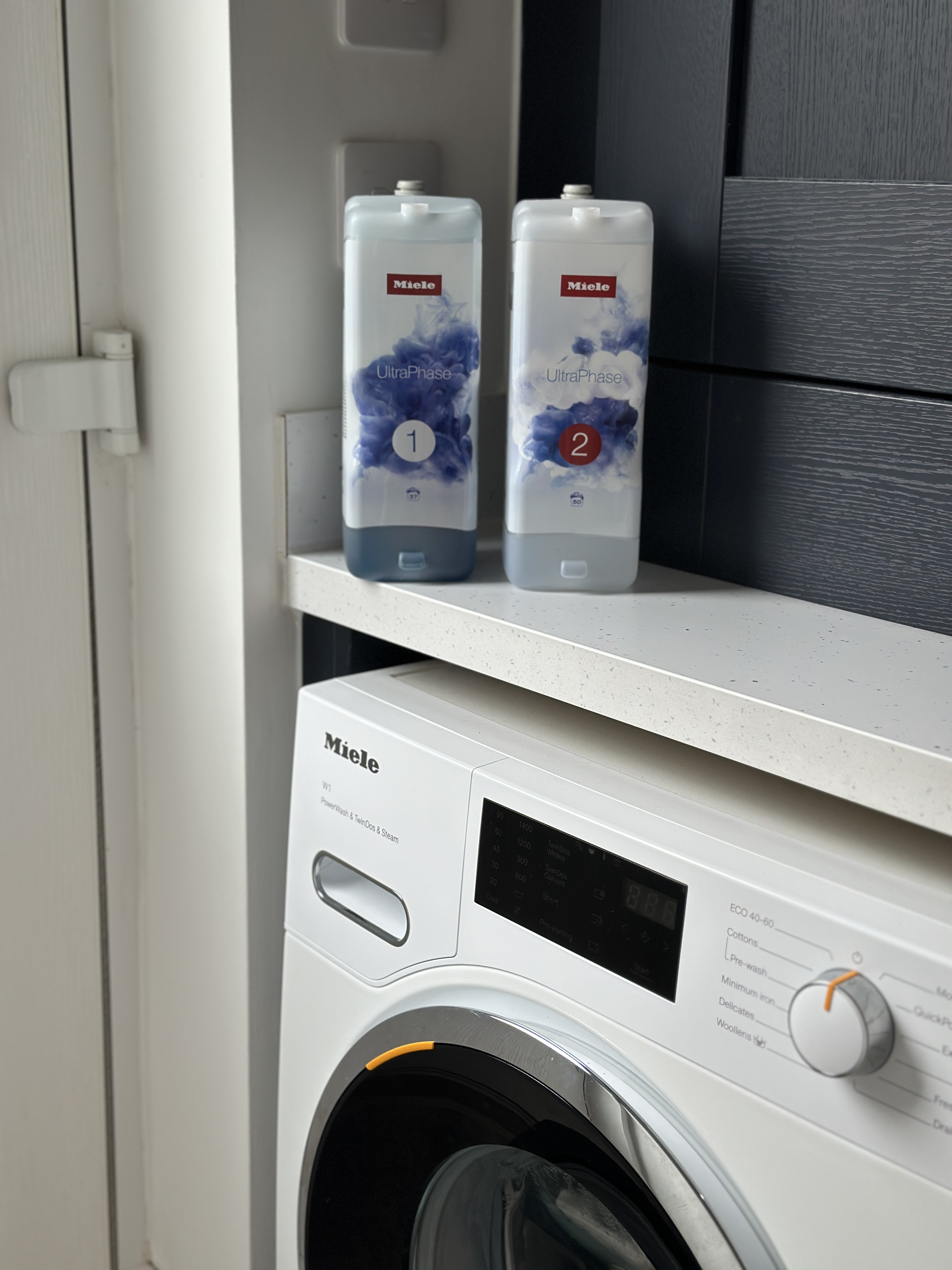 Insideno5 Fourth image